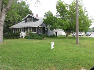 10503 Paw Paw Dr, Zeeland, MI 49464