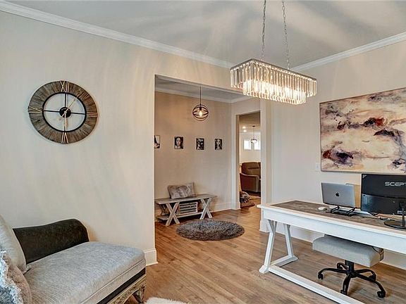 5th image of 58 Montgomery View Ct