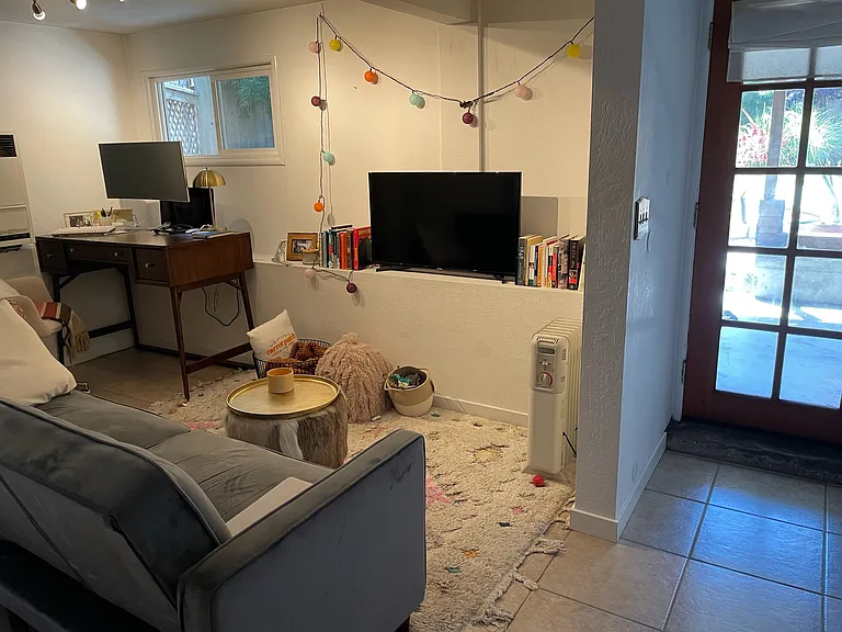 2112 Curtis St — Photo 13
