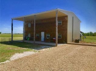 10127 E Line Rd, Whitewright, TX 75491
