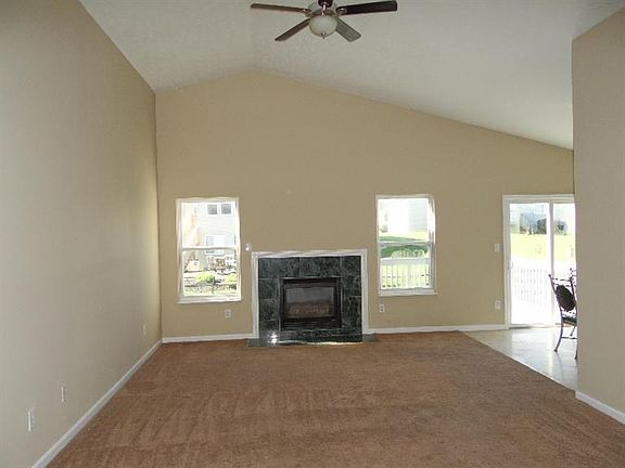 3rd image of 6328 Sara Ct