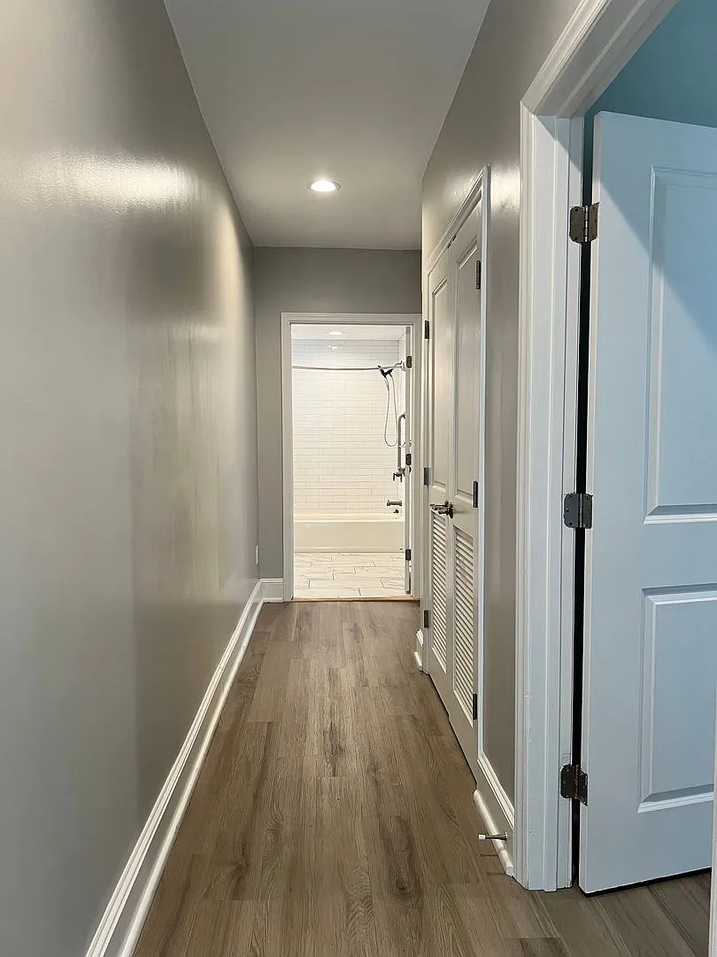 917 Campbell Ave — Photo 2