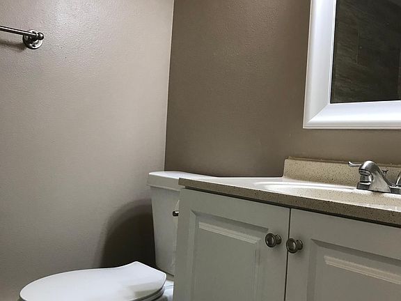 3rd image of 998 W Beaver Creek Blvd #111