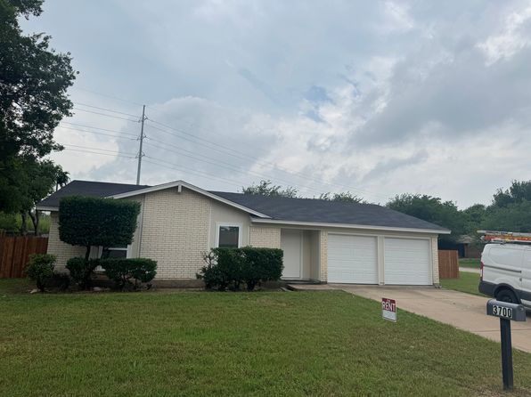 3700 Cobblestone Dr