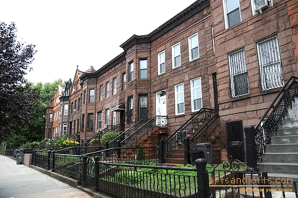 Rented by aptsandlofts.com | media 32