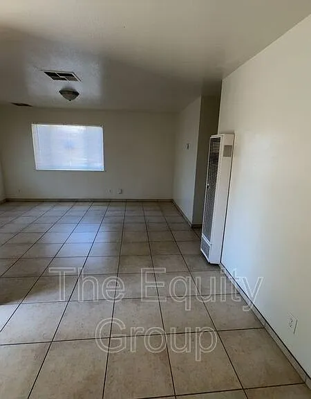1220 N Conyer St — Photo 3