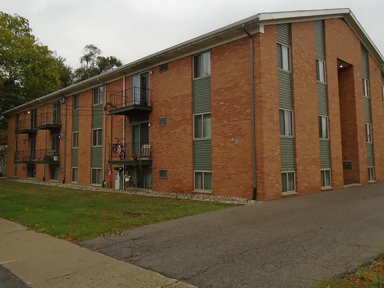 401 E Willard Ave — Photo 6