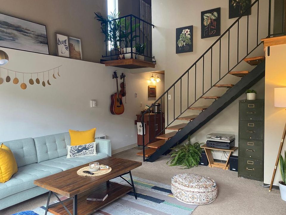 1st image of 3246 NE 85th St APT 3-1B