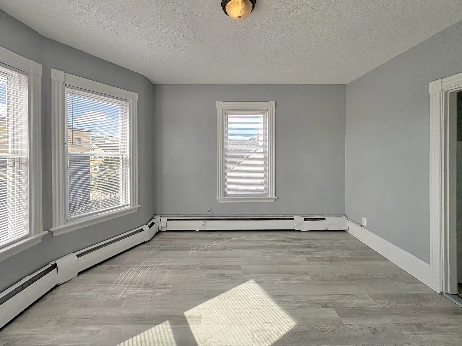 3 bed, $1,450 — Photo 4