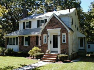 401 Warren St, Needham, MA 02492