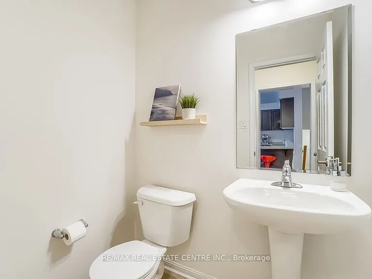 370 Cavanagh Ln — Photo 8