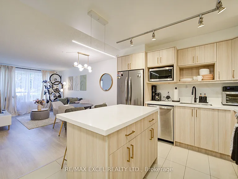37 Galleria Pkwy #202 — Photo 16