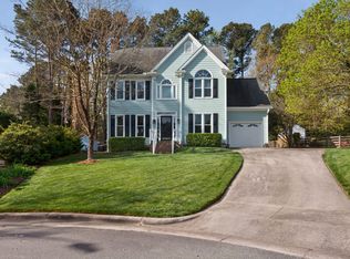 4221 Tolchester Pl, Raleigh, NC 27613