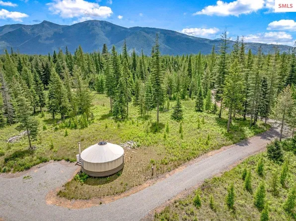 317 Treetop Bluff Ln, Bonners Ferry, ID 83805