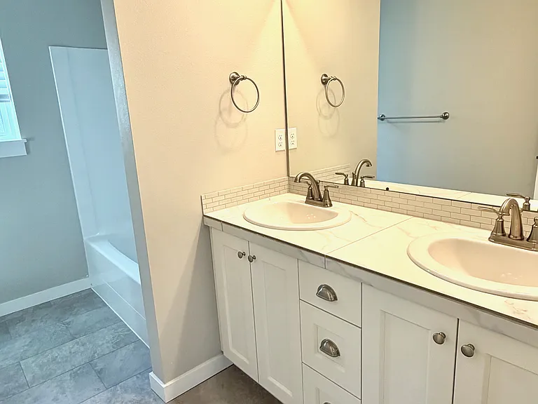 Guest Bathroom 1