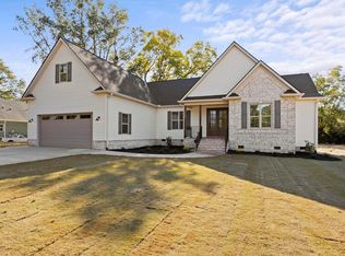 118 Rodgers Rd, Greer, SC 29650