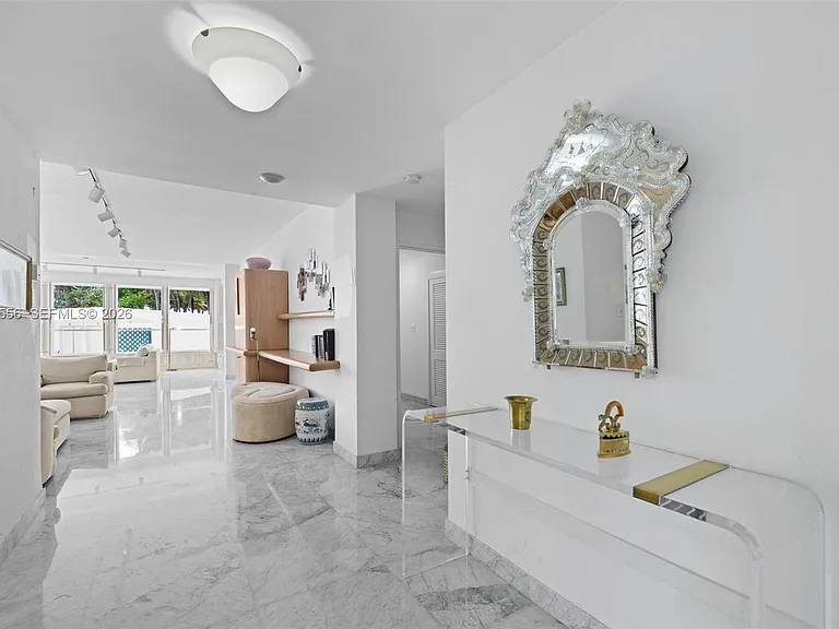 4925 Collins Ave #1A — Photo 12