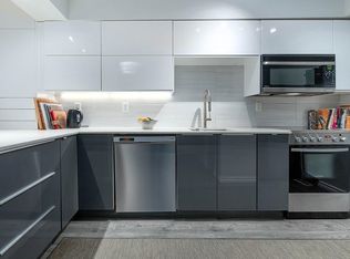 3981 Fraser St #102, Vancouver, BC