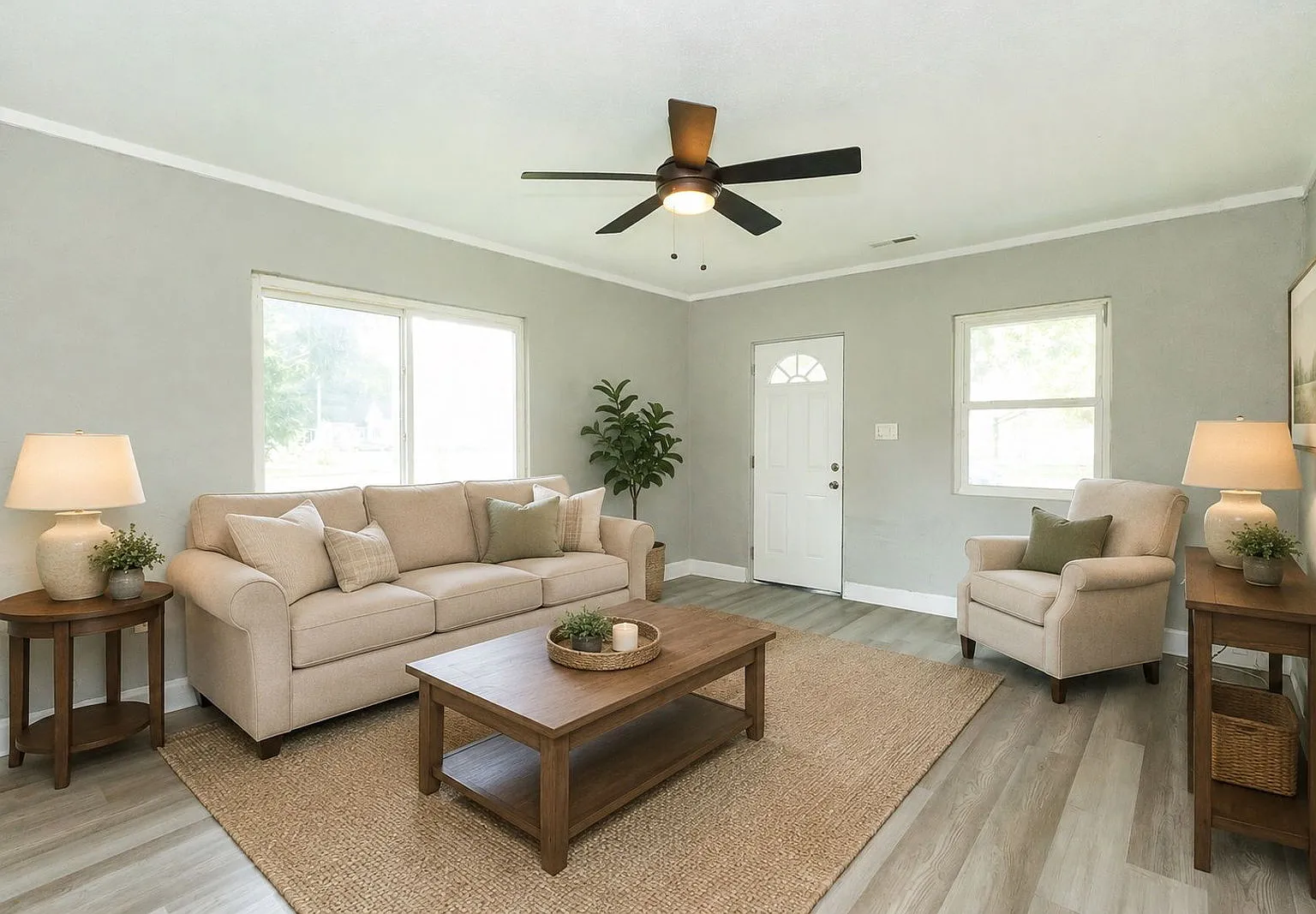 2 bed, 1.0 bath, 864 sqft, $945 — Photo 2