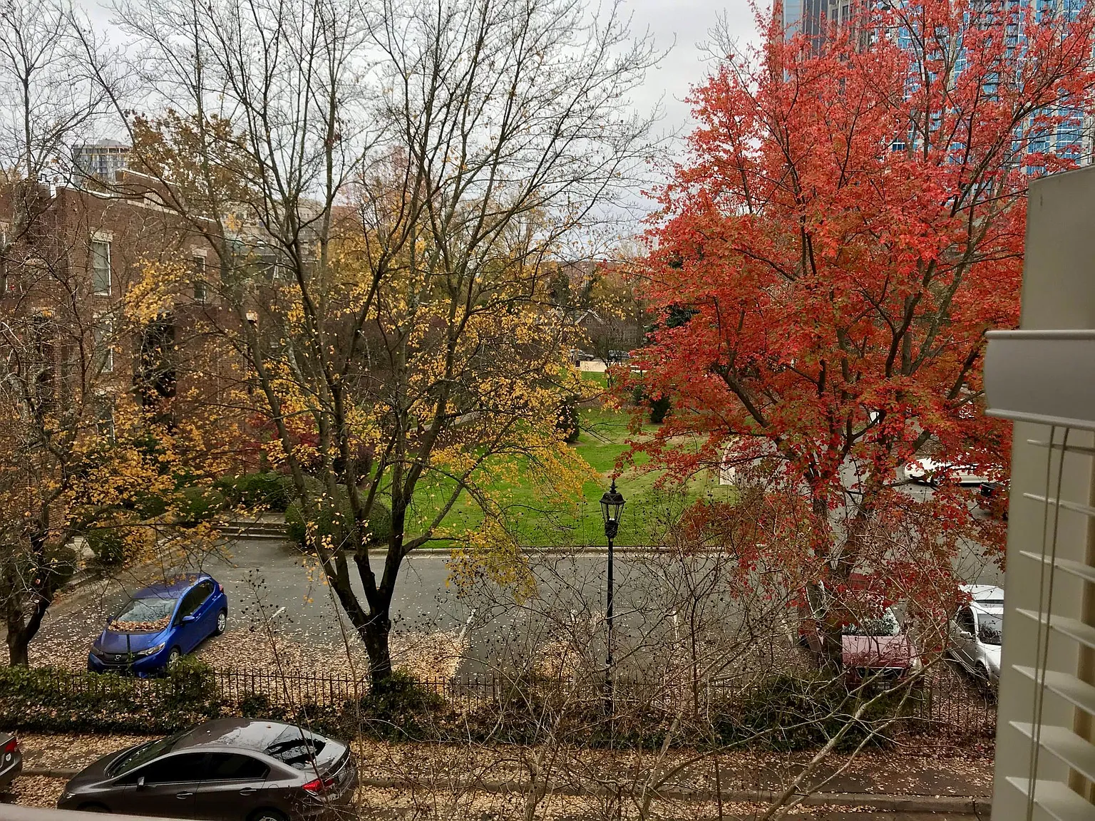 2 bed, 1182 sqft, $2,000 — Photo 2