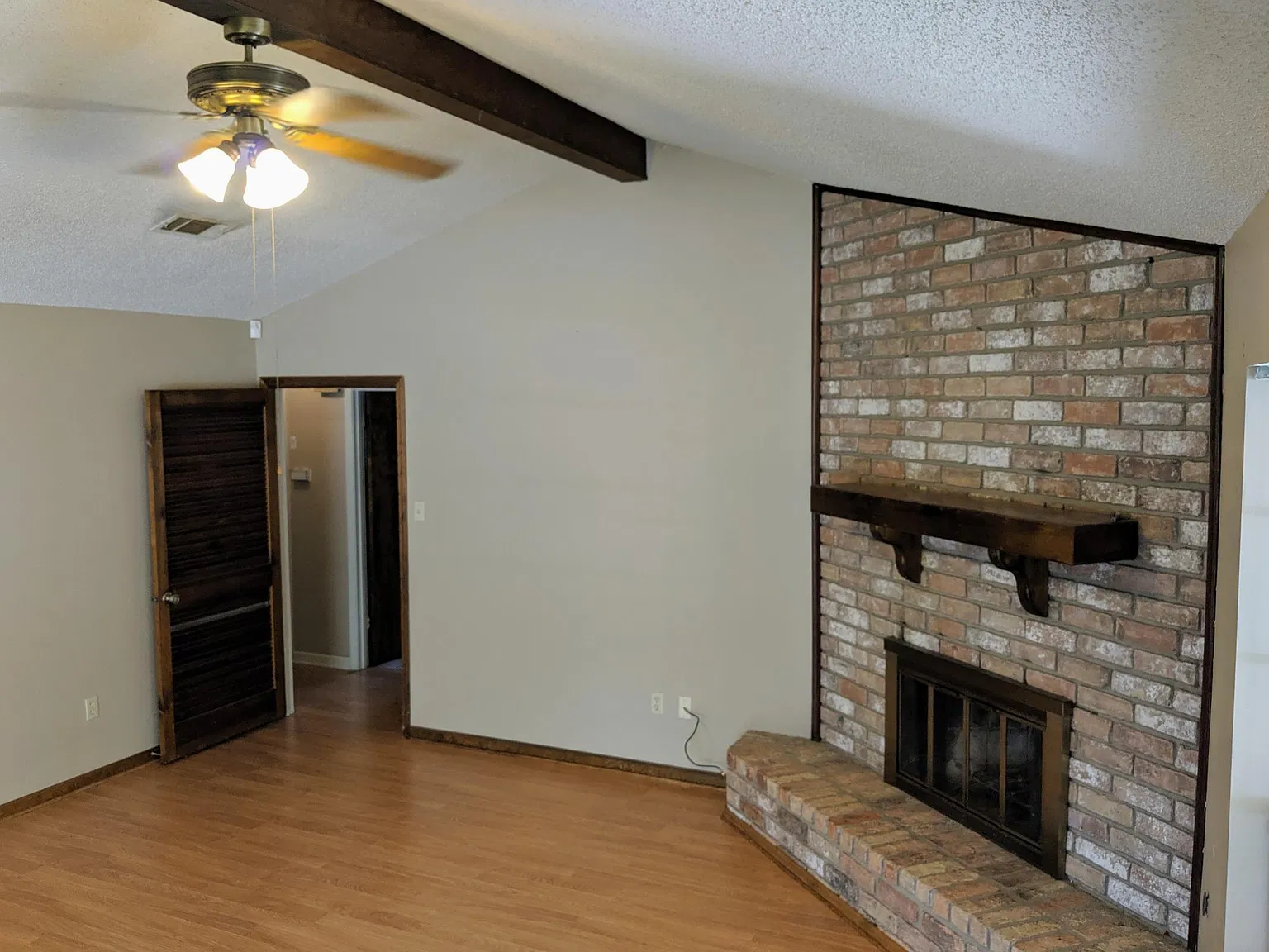 3 bed, 1400 sqft, $1,650 — Photo 3