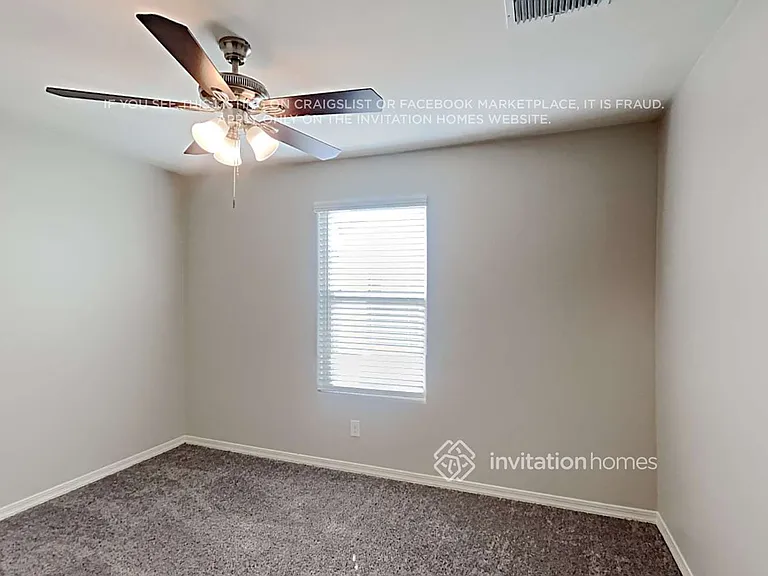 8020 W Agora Ln — Photo 16
