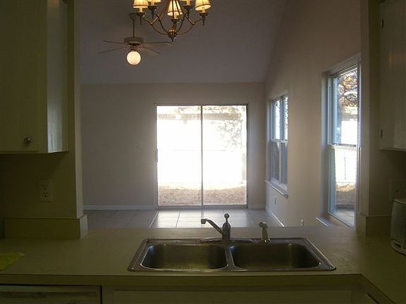 5th image of 3003 Yorktown Cir