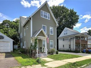 35 Oak Ave, Shelton, CT 06484