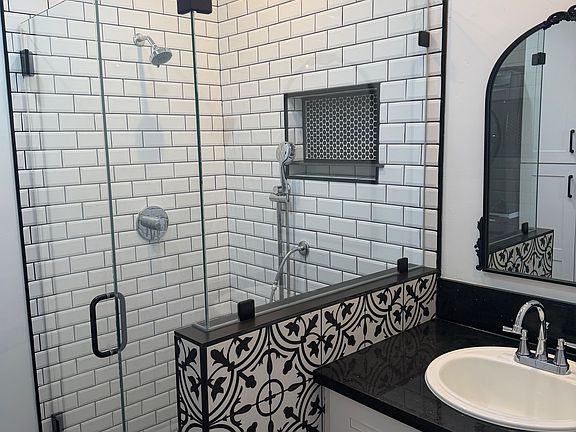 4th image of 9035 Joan St