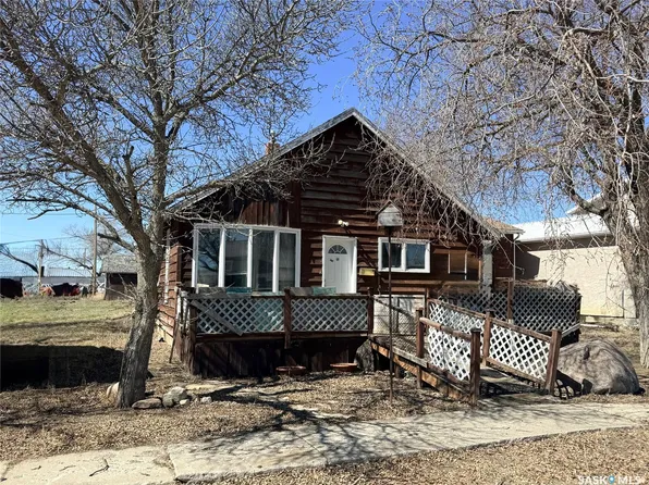 302 1st Street W #West, Milden, SK S0L 2L0