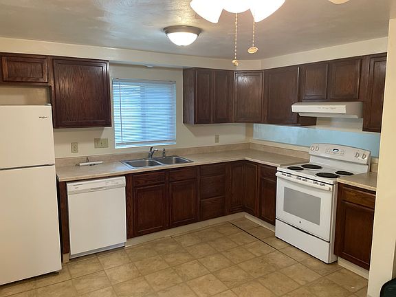 2nd image of 3575 Smith Dr #2