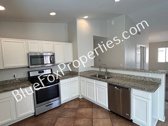 2nd image of 7131 S Oakbank Dr