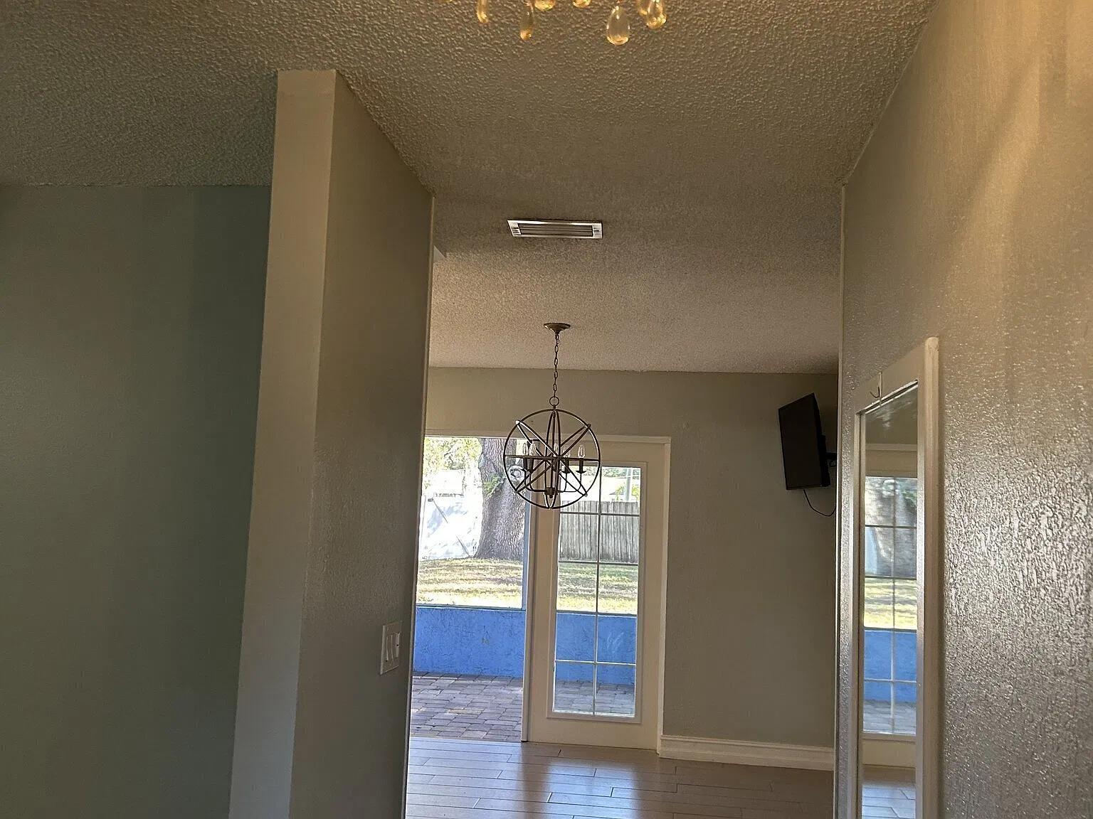 6103 Cedarbrook Dr N Pinellas Park, FL 33782 — Photo 2