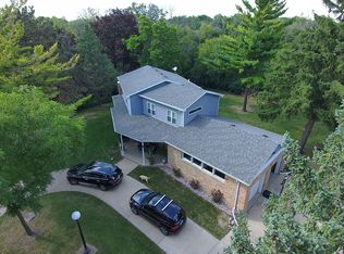 16930 W Small Rd, New Berlin, WI 53151