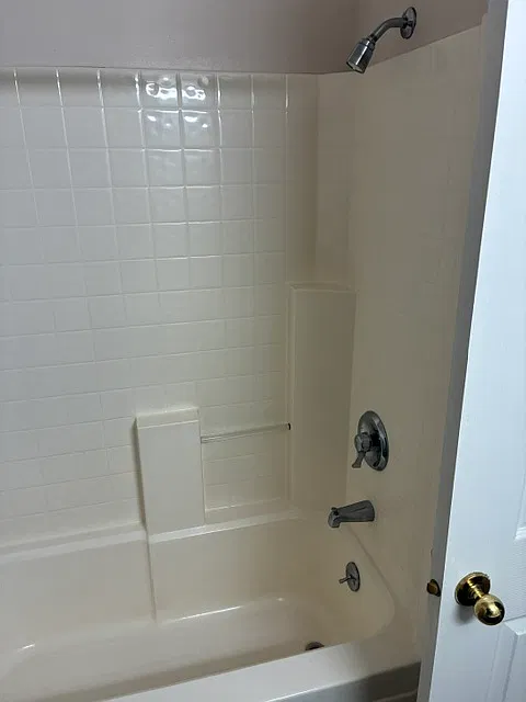 2 bed, 1240 sqft, $1,800 — Photo 3