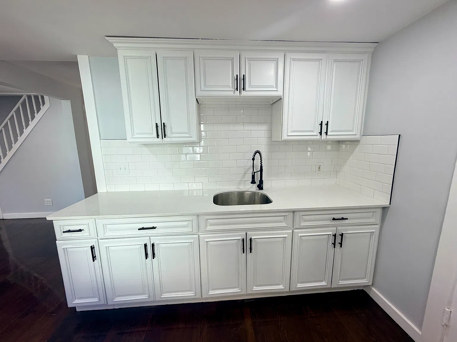 4 bed, 1008 sqft, $2,600 — Photo 2