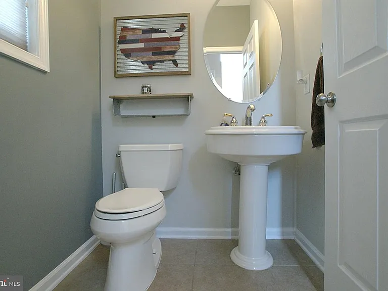 33 Farmington Ct — Photo 13
