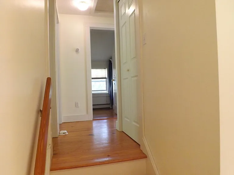 63 1/2 Houston Ave — Photo 10