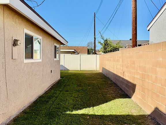 4th image of 15550 1/4 Cornuta Ave