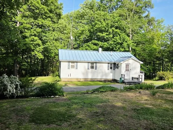 605 Tate Road, Corinth, ME 04427