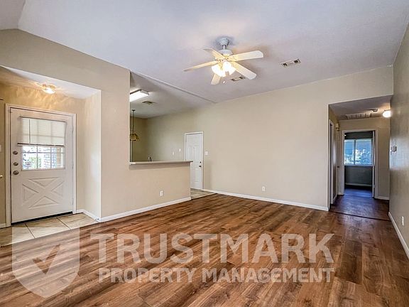 4th image of 2407 Armadillo Dr