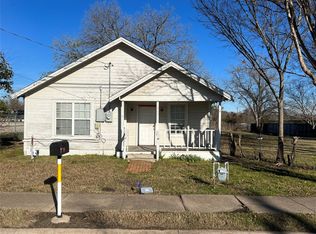 803 S Elm St, Kemp, TX 75143