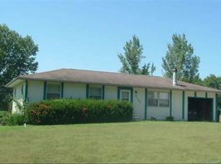 3107 NW Brown Dr, Topeka, KS 66618