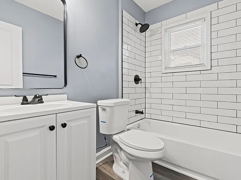 4437 Wayne Ave — Photo 19