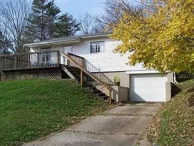 1st image of 8 Farhills Dr