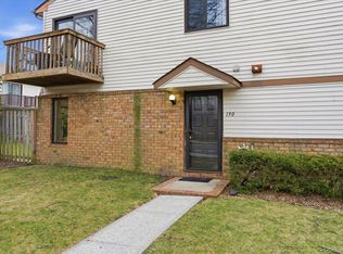 190 Poplar Court, Wantagh, NY 11793
