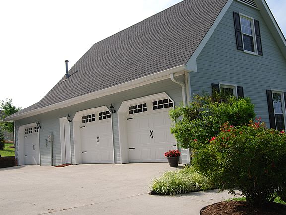 3rd image of 8312 Heron Cir