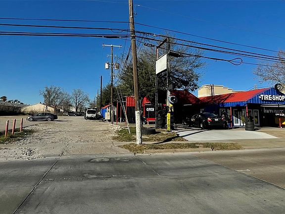 2nd image of 4920 W 34th St