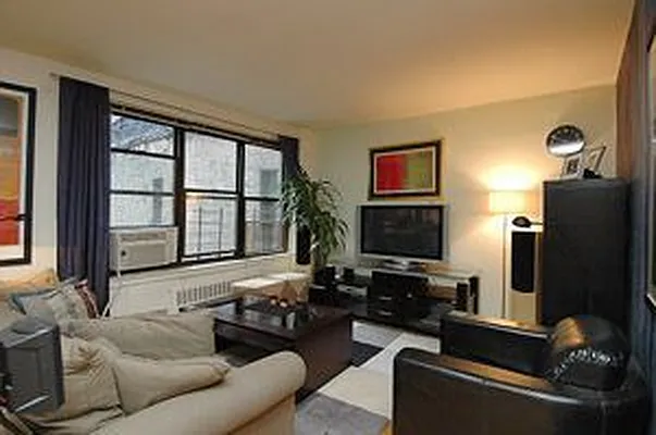 Rented by Douglas Elliman | media 26