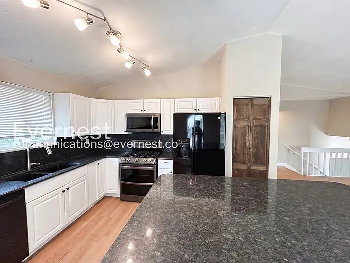 6980 Goldfield Dr — Photo 8